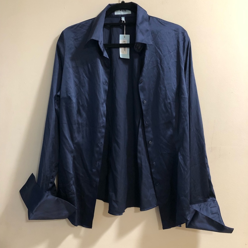 Hawes & Curtis silky/satiny navy blue button down dress shirt | size M / L